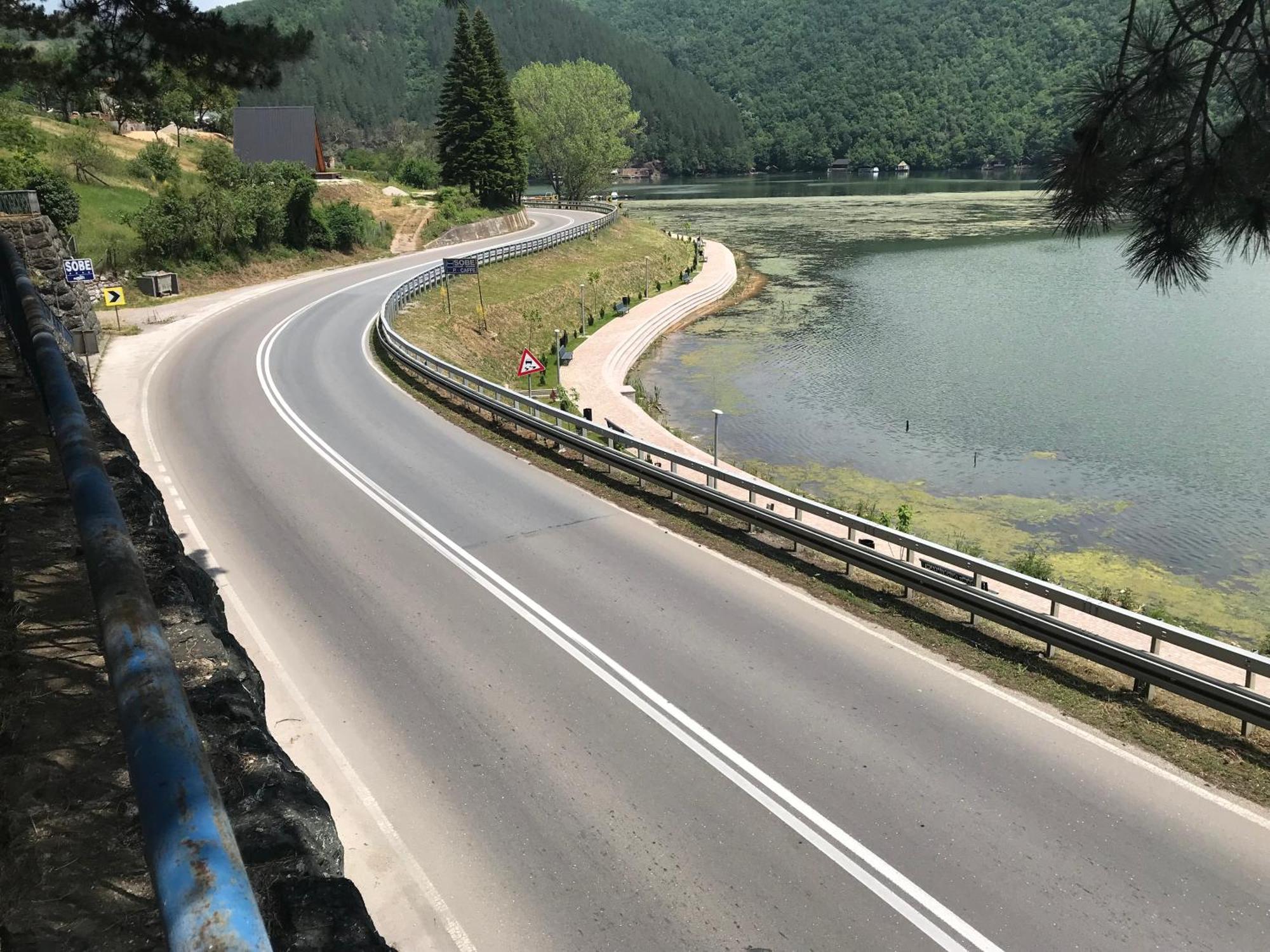 Apartament Čačak Buitenkant foto